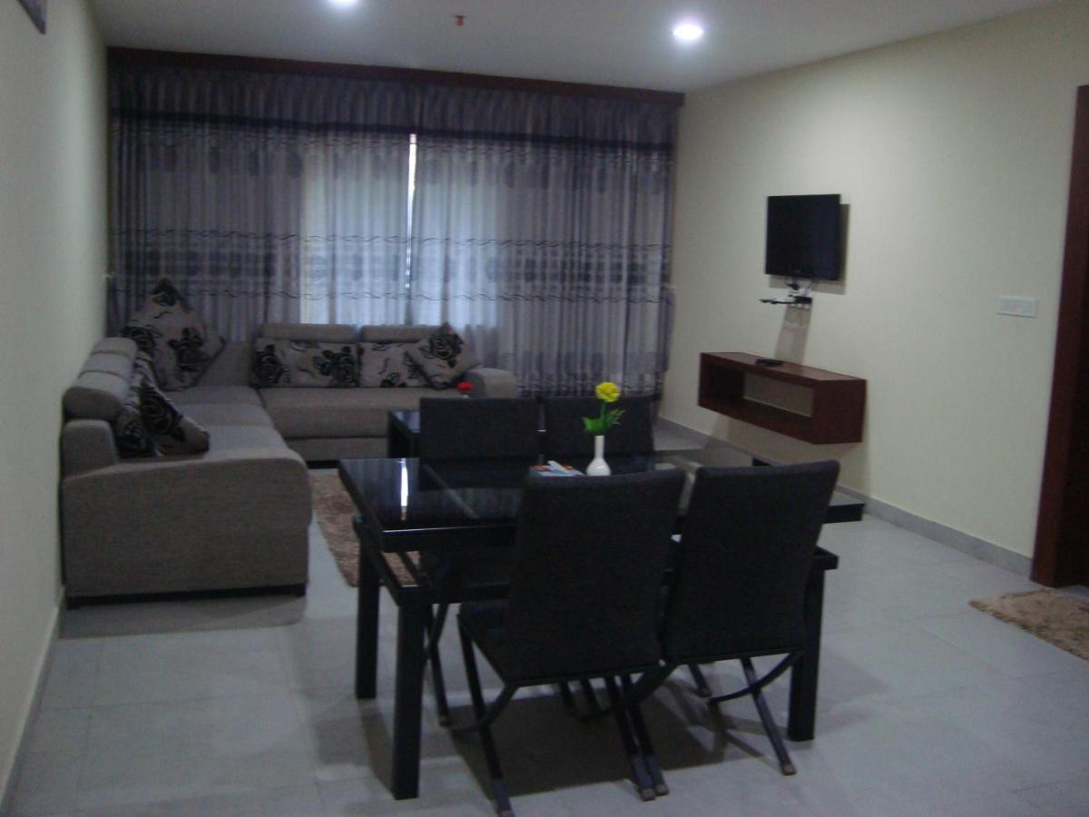 Rouba Residency Hotel Ponnāni Exterior foto